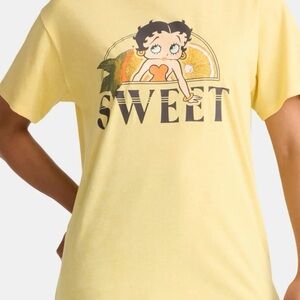 OVERSIZED BETTY BOOP CITRUS TEE SIZE SMALL 4-6